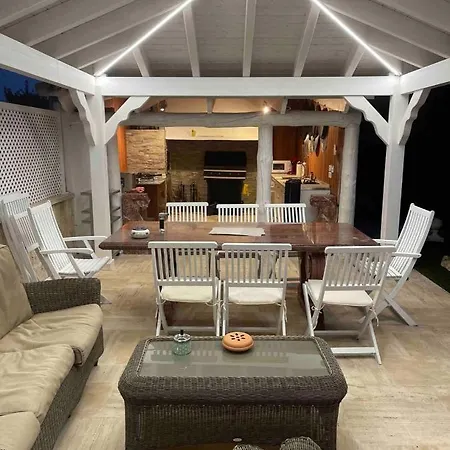 Con Bano Privado Frente A La Piscina, Maximo 2 Personas, No Es La Casa Completa Homestay San Vicente Raspeig
