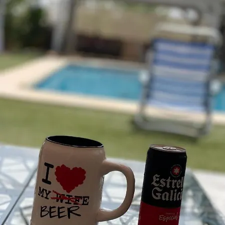 Homestay Con Bano Privado Frente A La Piscina, Maximo 2 Personas, No Es La Casa Completa San Vicente Raspeig